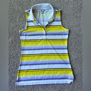 ⛳️ Women’s Oakley Golf Shirt - Size Small